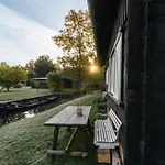 Cosy Lehde Дом отдыха *